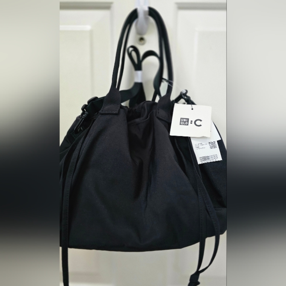 Uniqlo Black  Draw String Bag With Inner Pockets-NWT - Picture 5 of 13
